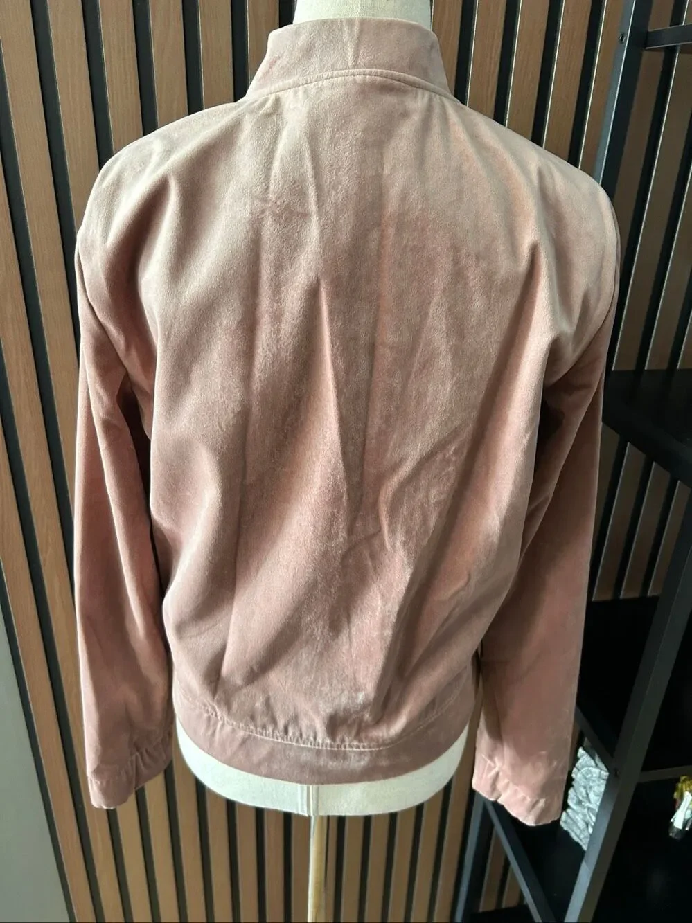 Vero Moda women’s light pink jacket velvet bomber jacket full zip size small  NE